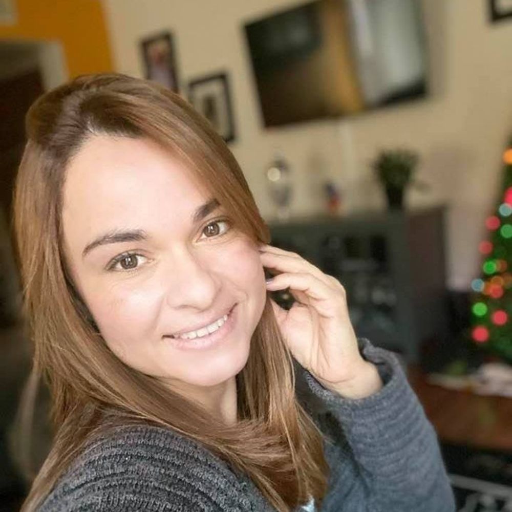 Meet your Posher, Claudia